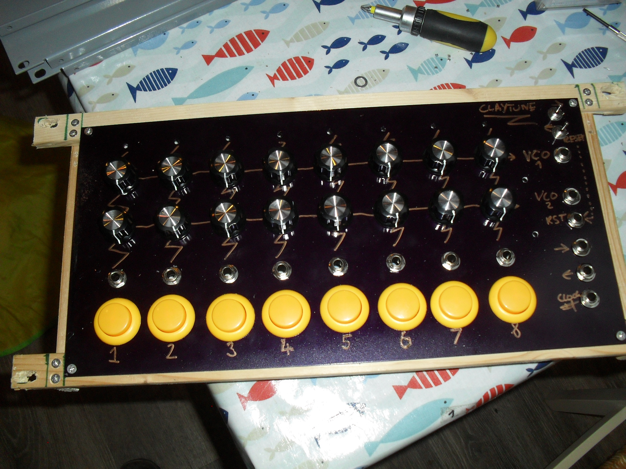 Modular Synth Build #1 – 8 Step Sequencer.